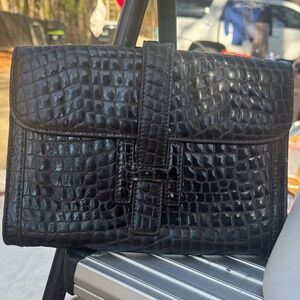 Elegant Black Crocodile-Embossed Men's Bag